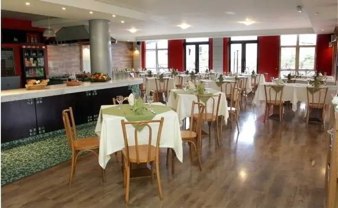 Mercure Curitiba Aeroporto - Yeme / İçme