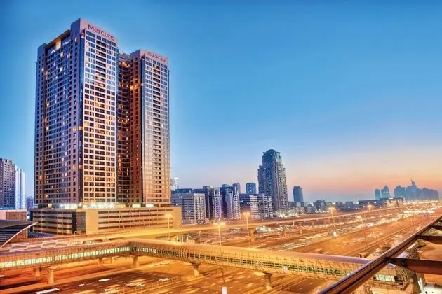 Mercure Dubai Barsha Heights Hotel Suites And Apartments - Dış Mekan