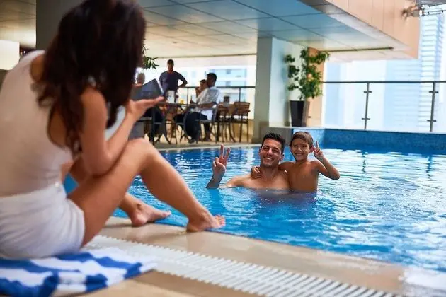 Mercure Dubai Barsha Heights Hotel Suites And Apartments - Havuz
