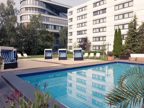 Mercure Hotel Frankfurt Eschborn Ost - Havuz