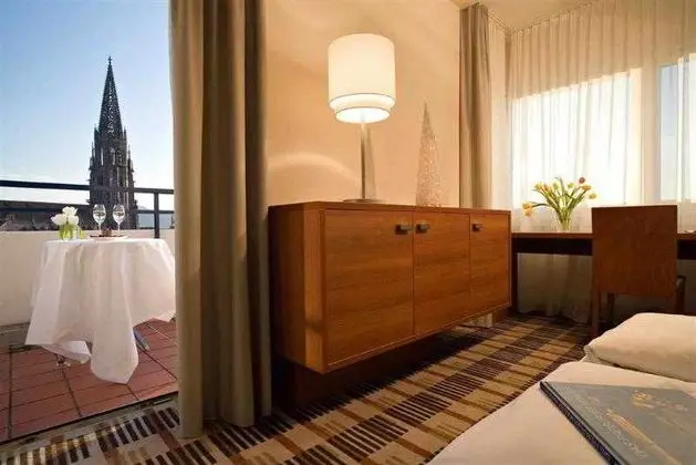 Mercure Freiburg Am Muenster - Genel