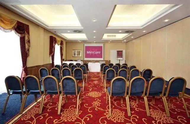 Mercure Letchworth Hall