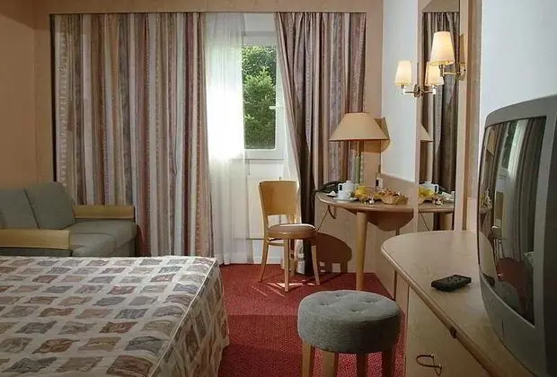 Mercure Lisieux Normandie