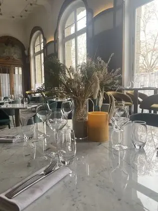 Mercure Lyon Centre Château Perrache - Yerinde Yemek
