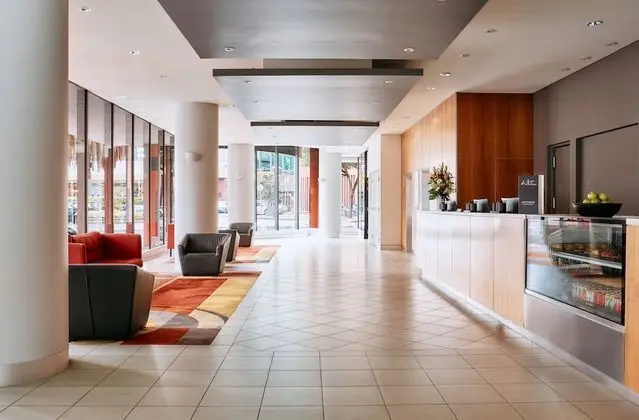Mercure Melbourne Southbank - Lobi