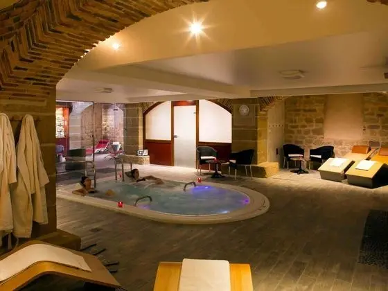Mercure Moulins Hotel de Paris - Dış Mekan