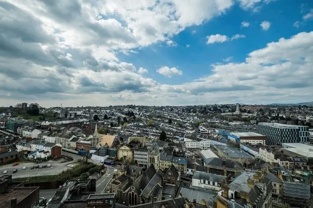 Mercure Newport Hotel - Oda