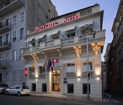 Mercure Nice Marche Fleurs