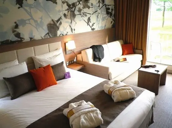 Mercure Omaha Beach Hotel - Oda