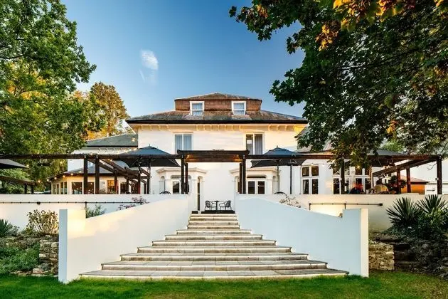 Mercure Oxford Hawkwell House Hotel