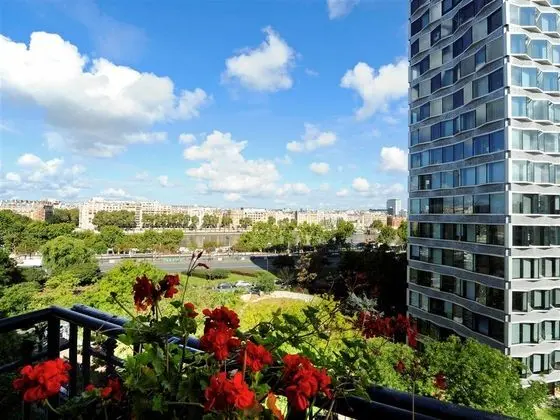 Mercure Paris Eiffel Mirabeau