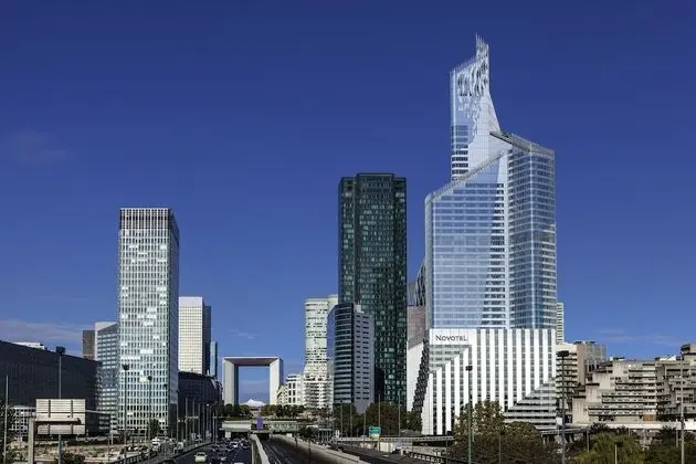 Mercure Paris La Défense Grande Arche