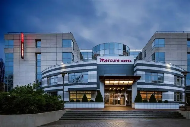 Mercure Paris Massy Gare TGV