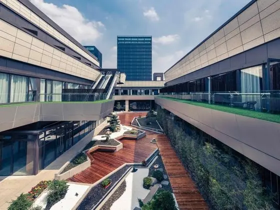MERCURE SHANGHAI NECC