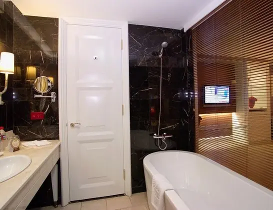 Mercure Shanghai Yu Garden