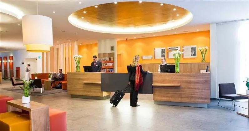 Mercure Stuttgart Apt Messe - Lobi