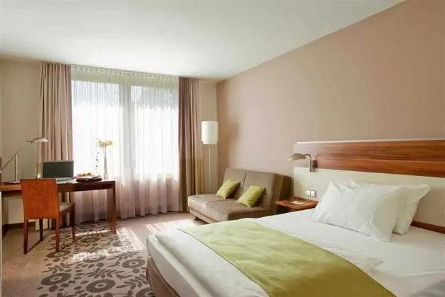 Mercure Tagungs- & Landhotel Krefeld - Genel