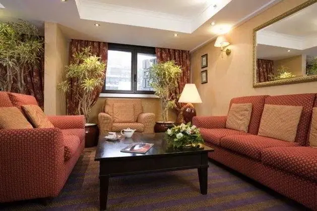 Mercure Versailles Parly 2