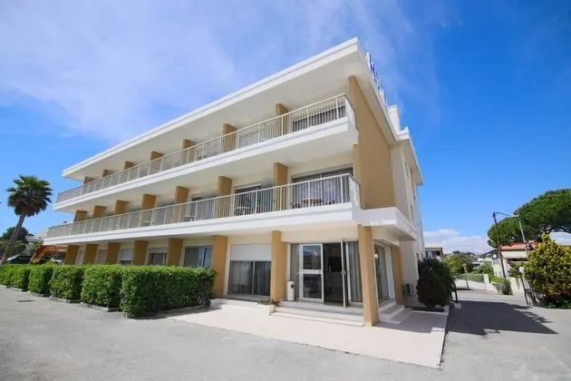 Mercure Villeneuve Loubet Plage