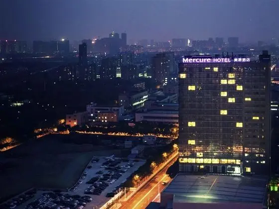 Mercure Wuhan Changqing Park
