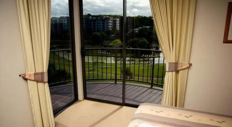 Meridian Alex Beach Apartments - Oda