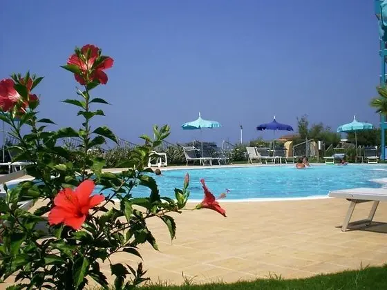 Meridian Hotel - Havuz