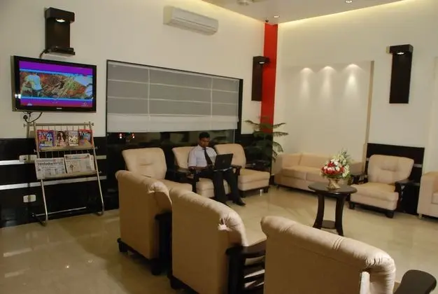 Hotel Meridian Plaza - Lobi