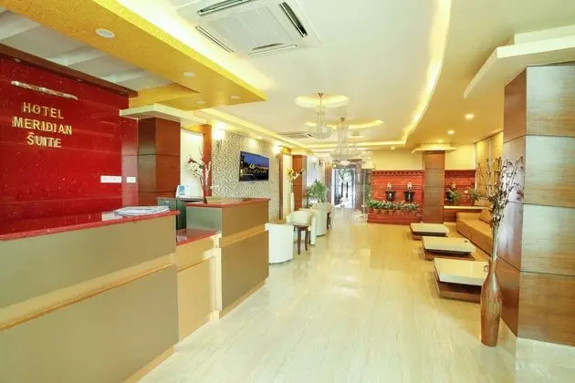 MERIDIAN SUITE HOTEL - Lobi