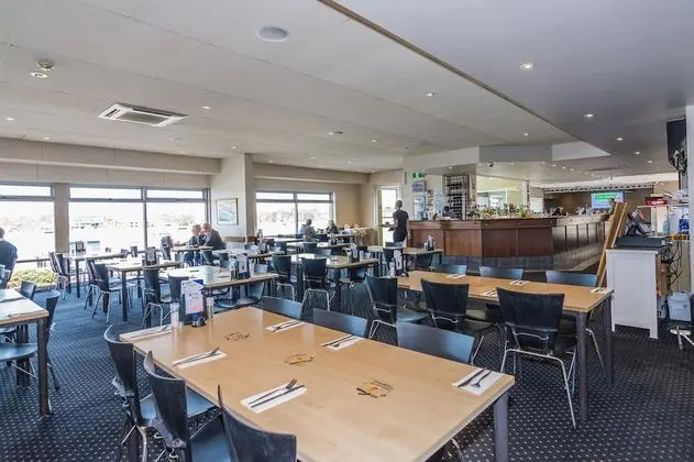 Merimbula Lakeview Hotel - Yerinde Yemek