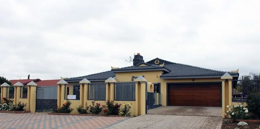 Meringue Lodge