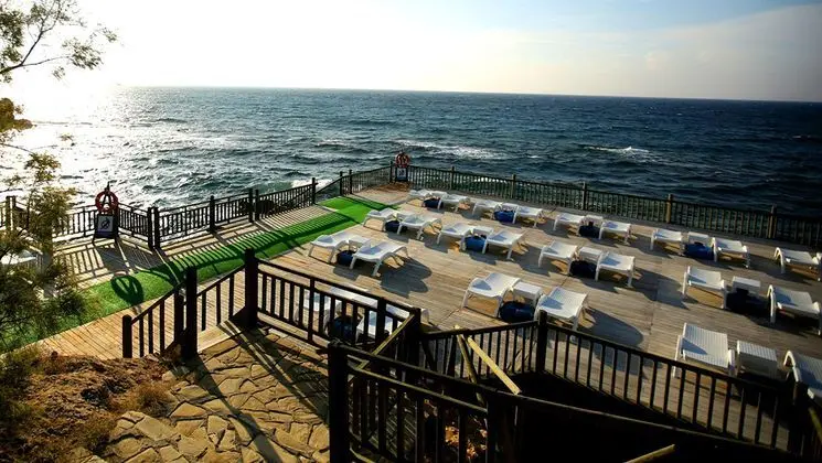 Merit Crystal Cove Hotel & SPA - 10