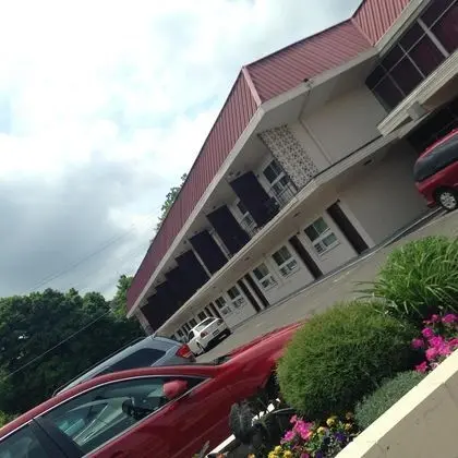 Merit Inn