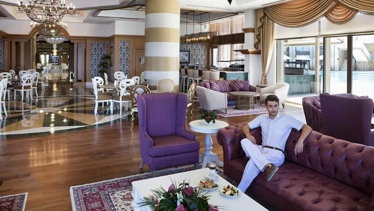 Merit Royal Hotel & Casino - Lobi