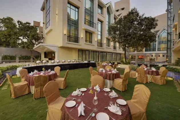 Meritas Picaddle Resort - Lonavala - Dış Mekan
