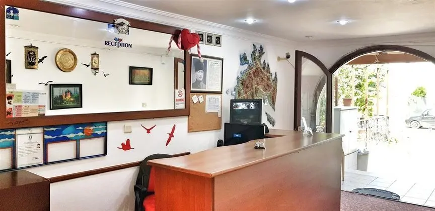 Merkez Kumsal Pansiyon - Lobi