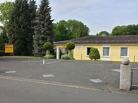 Hotel Merkur Garni