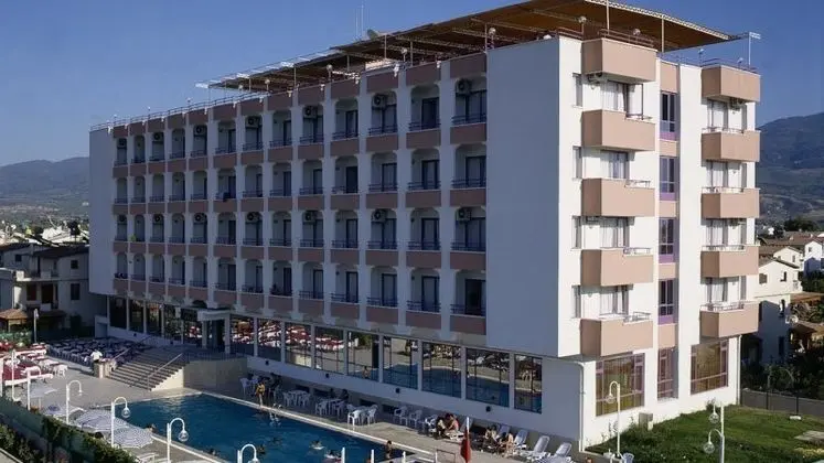 Merry Hotel - Genel