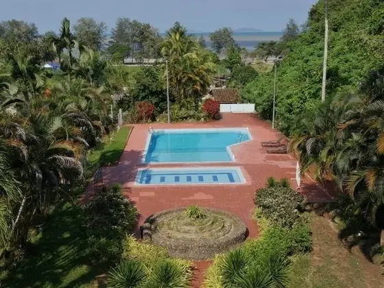MERSING MERLIN INN