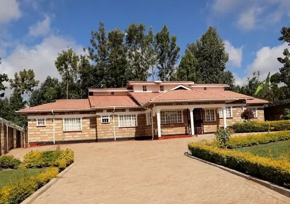 The Meru Manor is a Great Home set in Meru Town