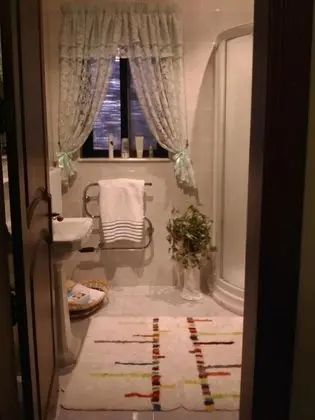 Merzuq House - Deluxe Double Room With Shower - Banyo Tipleri