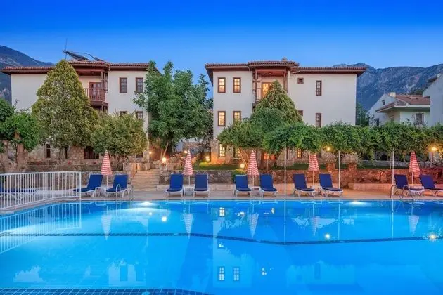 Meşe Suites