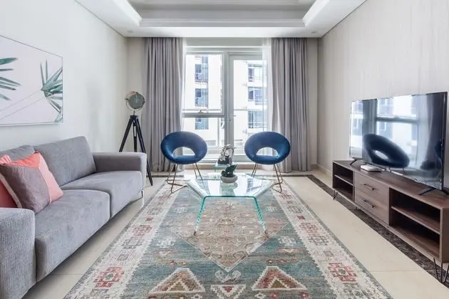 Mesmerizing 1BR Apartment in Grand Downtown Dubai