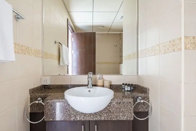 Mesmerizing 2BR Apartment in Dubai Marina - İç Mekan