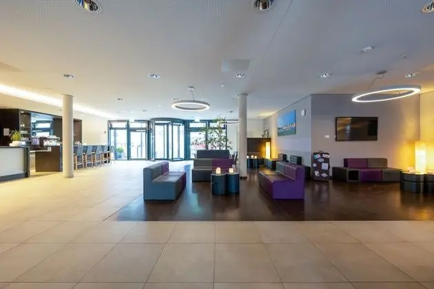 Messe & Airport Hotel Stuttgart - Lobi