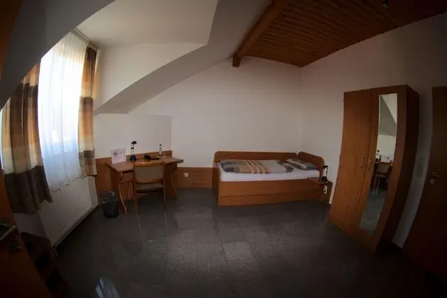 Messe-Hotel Waldruhe