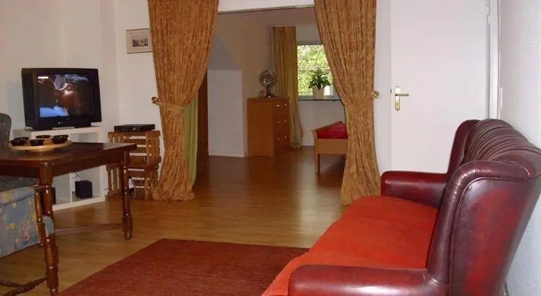 Messewohnung Augusta - Genel