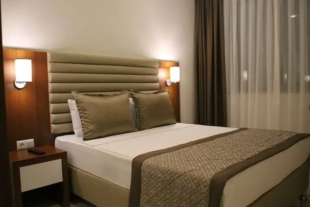 Mesut Otel