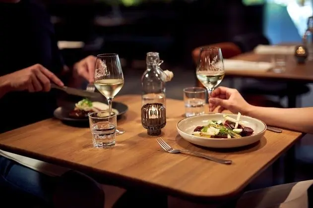 Met Hotel Amsterdam - Yerinde Yemek