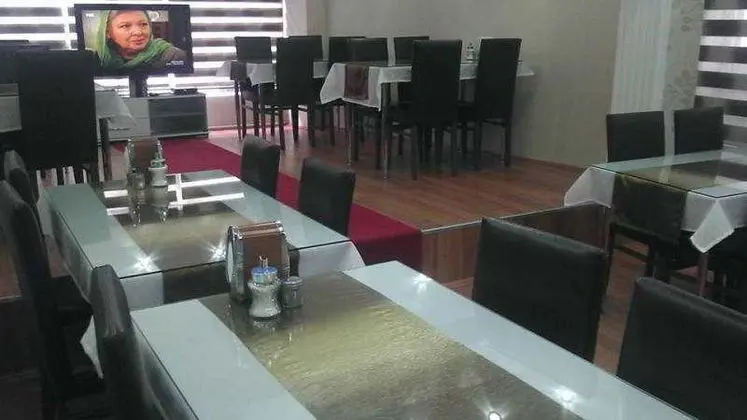Meta Hotel