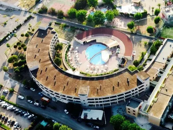 Meta Hotel Residence - Dış Mekan